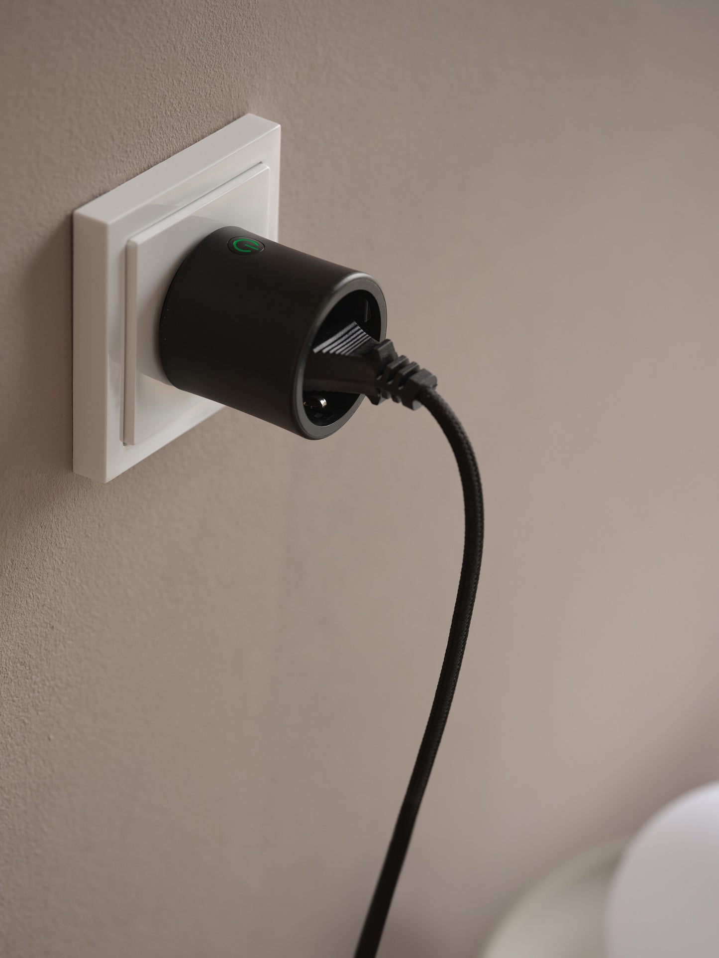OSRAM SMART+ Plug med Zigbee-teknik, svart