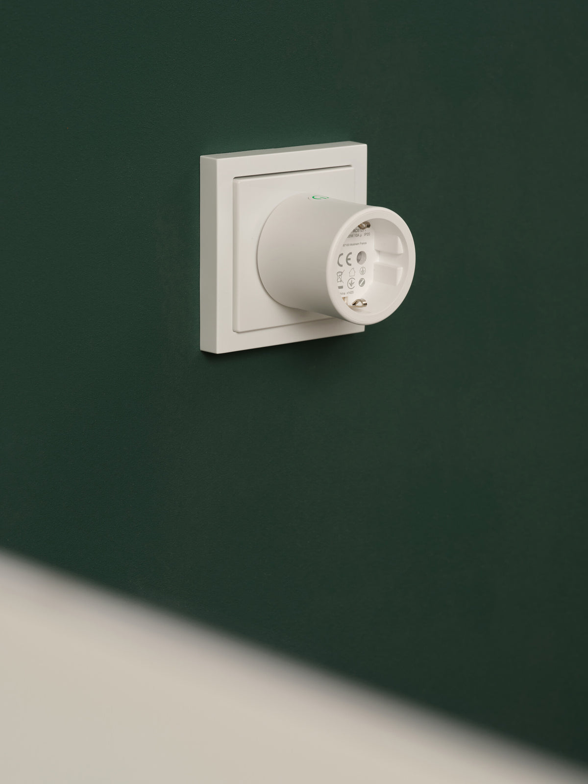OSRAM SMART+ Plug med Zigbee-teknik, vit